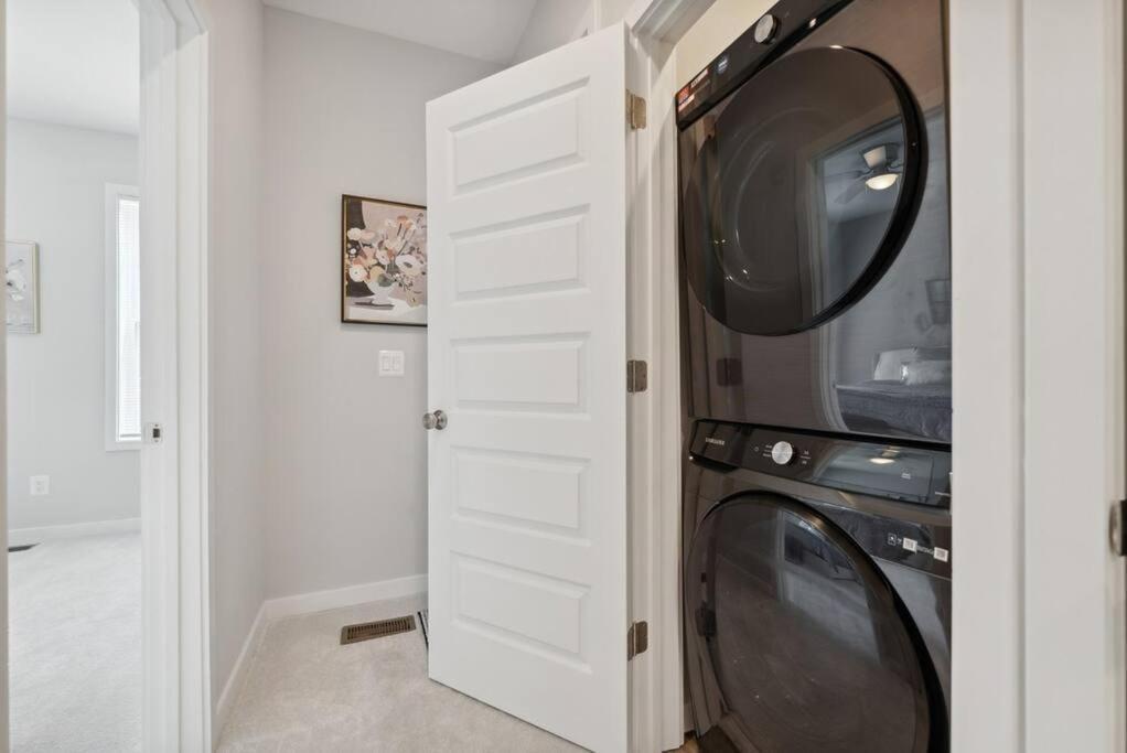 Spacious 3Bedroom Duplex With Rooftop Deck! Washington Eksteriør billede